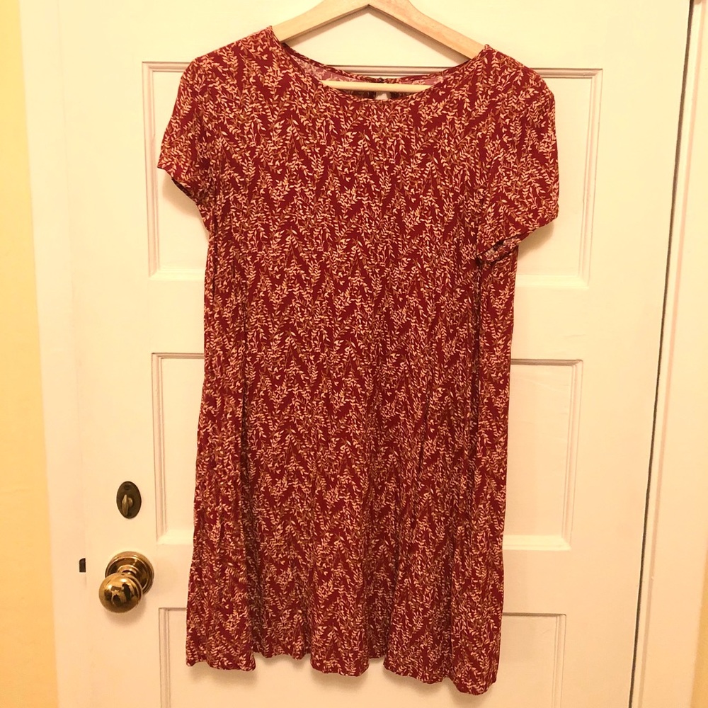 Flowy mini holiday dress maroon brown red